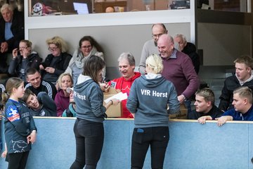 Bild 198 - VR Bank Cup Horst